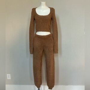 SKIMS Bundle Set Teddy Camel Crop Long Sleeves + Joggers